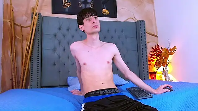 Snapshot of Luke_Carter chatting on February 9, 2026, 1:20 pm Luke Carter online show from February 9, 2026, 1:20 pm