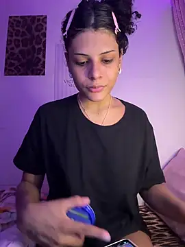 luluzinhax online show from June 2, 2026, 4:12 am