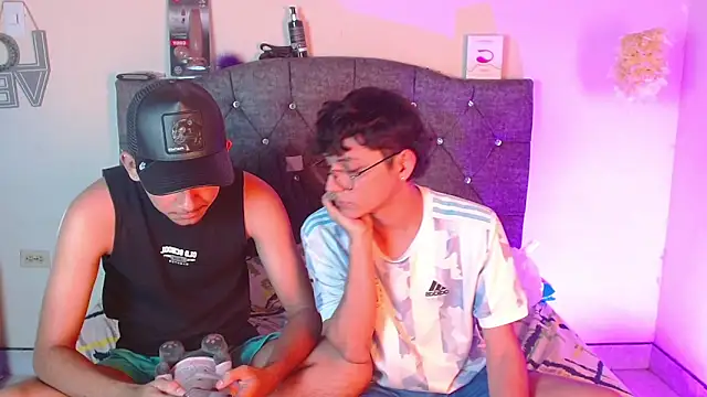 Snapshot of logan_willyams_ chatting on October 28, 2025, 10:31 pm logan willyams online show from October 28, 2025, 10:31 pm