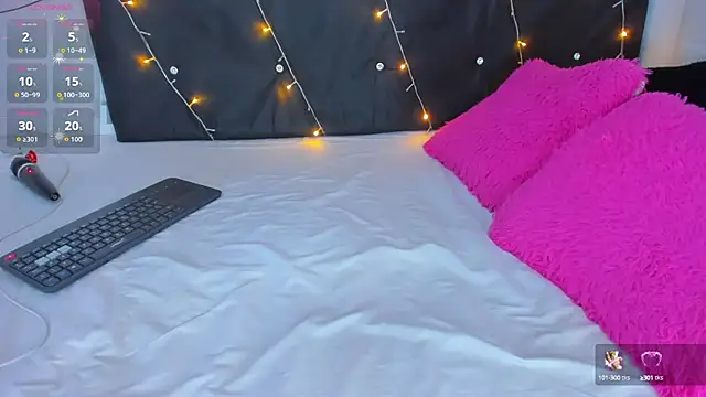 Snapshot of Danaa_moore_ chatting on October 21, 2025, 10:09 pm Danaa moore  online show from October 21, 2025, 10:09 pm