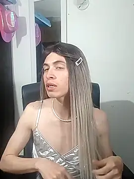 Snapshot of Andy_Roses chatting on February 11, 2026, 5:51 am Andy Roses online show from February 11, 2026, 5:51 am