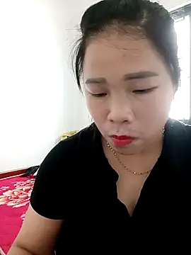 Snapshot of sumy-00 chatting on May 12, 2026, 7:05 am sumy-00 online show from May 12, 2026, 7:05 am