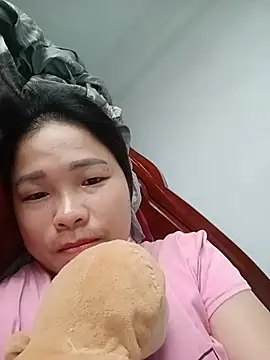 Snapshot of sumy-00 chatting on May 19, 2026, 7:48 am sumy-00 online show from May 19, 2026, 7:48 am