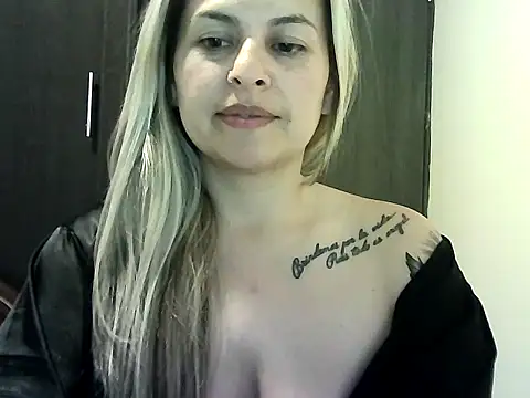 Valery  Rouse  online show from November 10, 2025, 3:11 am