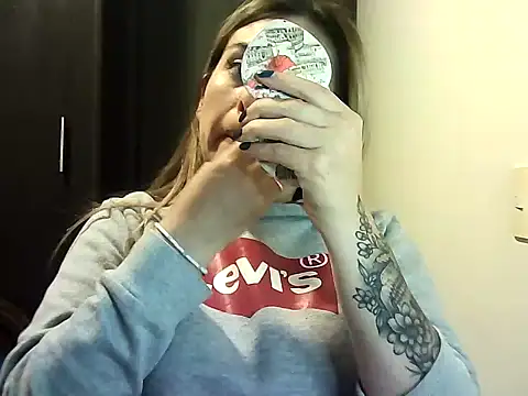 Valery  Rouse  online show from February 14, 2026, 2:45 am