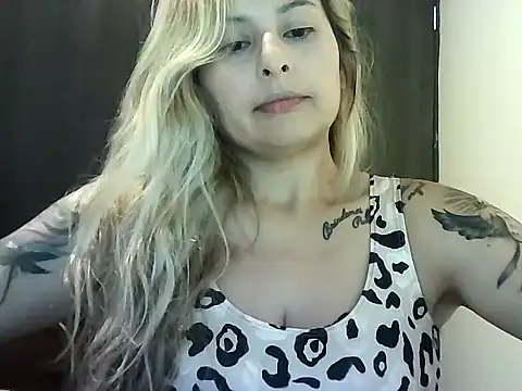 Valery  Rouse  online show from December 5, 2025, 8:06 pm