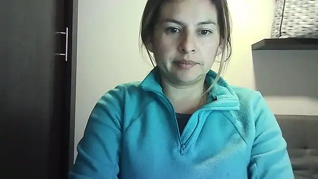 Valery  Rouse  online show from April 11, 2026, 4:20 am