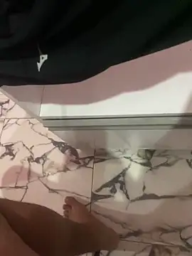 Alkmimvvvv online show from October 27, 2025, 1:17 am