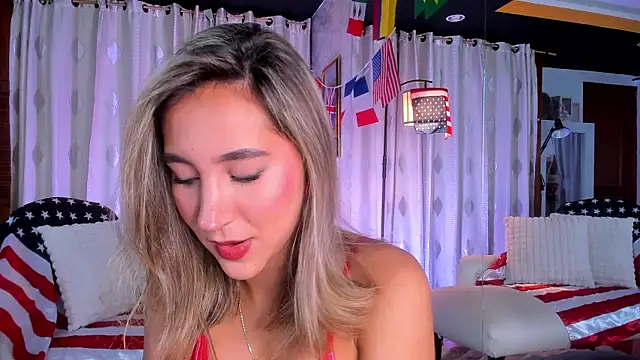 Snapshot of Zarajener chatting on July 5, 2026, 11:22 pm Zarajener online show from July 5, 2026, 11:22 pm