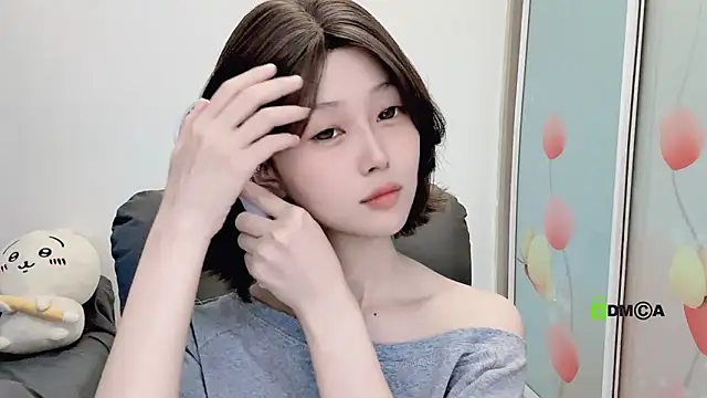 Snapshot of gummy-candy chatting on October 16, 2025, 1:58 am gummy-candy online show from October 16, 2025, 1:58 am