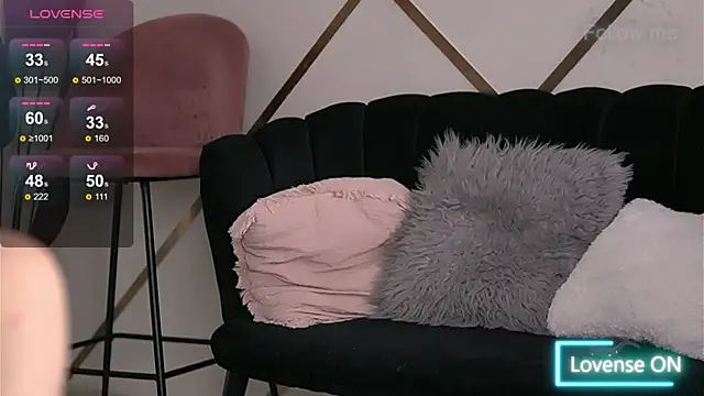 VelvetNova online show from September 12, 2025, 6:29 pm