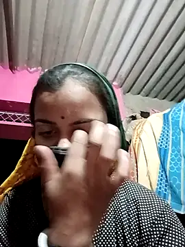 Pinki yadavni online show from November 9, 2025, 4:22 pm