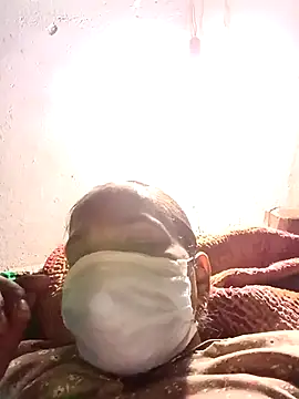 Snapshot of Hot-honi chatting on September 28, 2025, 3:08 pm Hot-honi online show from September 28, 2025, 3:08 pm