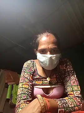 Snapshot of Hot-honi chatting on September 26, 2025, 1:29 pm Hot-honi online show from September 26, 2025, 1:29 pm