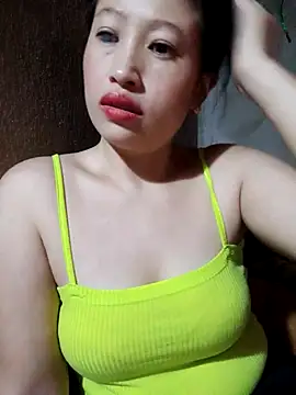 Snapshot of VanGau031694 chatting on October 13, 2025, 6:26 am VanGau031694 online show from October 13, 2025, 6:26 am