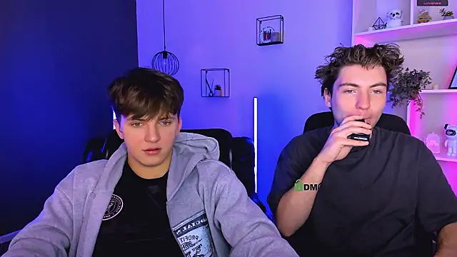 Snapshot of travis_wolf_ chatting on February 1, 2026, 9:40 am travis wolf online show from February 1, 2026, 9:40 am