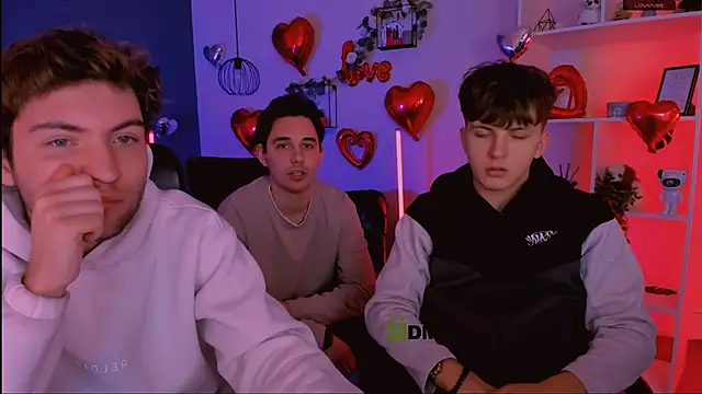 Snapshot of travis_wolf_ chatting on February 27, 2026, 9:31 am travis wolf online show from February 27, 2026, 9:31 am