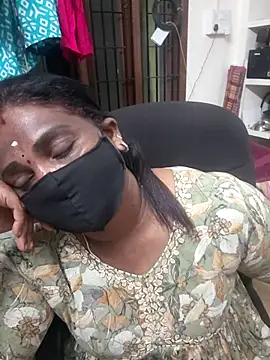 Snapshot of Tamil_Kavitha10 chatting on October 30, 2025, 3:42 pm Tamil Kavitha10 online show from October 30, 2025, 3:42 pm