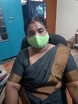 Snapshot of Tamil_Kavitha10 chatting on October 23, 2025, 6:50 pm Tamil Kavitha10 online show from October 23, 2025, 6:50 pm