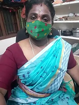 Snapshot of Tamil_Kavitha10 chatting on October 17, 2025, 5:15 pm Tamil Kavitha10 online show from October 17, 2025, 5:15 pm