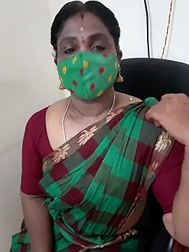 Snapshot of Tamil_Kavitha10 chatting on October 12, 2025, 1:45 pm Tamil Kavitha10 online show from October 12, 2025, 1:45 pm