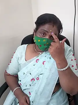 Snapshot of Tamil_Kavitha10 chatting on October 5, 2025, 1:13 pm Tamil Kavitha10 online show from October 5, 2025, 1:13 pm