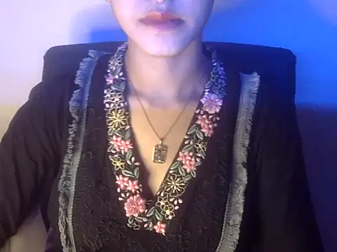 Ayesha Mo online show from September 18, 2025, 1:14 pm
