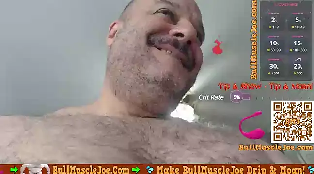 Snapshot of bullmusclejoe chatting on December 3, 2024, 10:12 pm bullmusclejoe online show from December 3, 2024, 10:12 pm