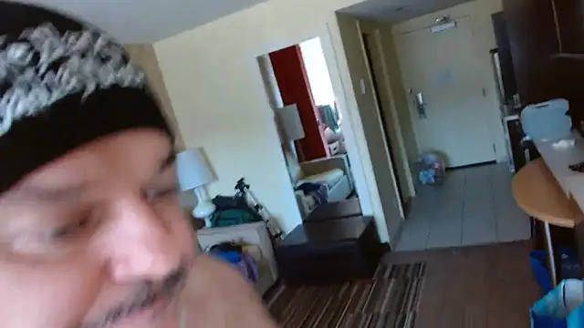 Snapshot of bullmusclejoe chatting on October 5, 2025, 2:41 pm bullmusclejoe online show from October 5, 2025, 2:41 pm