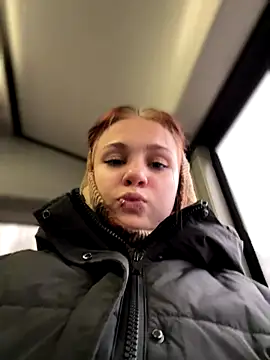 VendiMur online show from November 5, 2025, 2:58 am