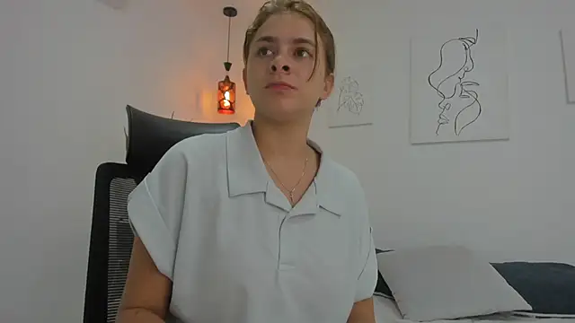 kaylajhonnes6 online show from October 16, 2025, 2:47 pm