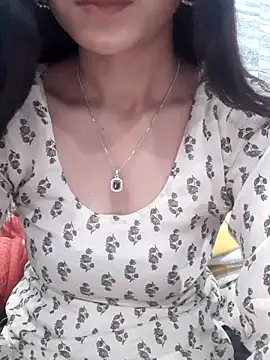 Snapshot of siya_rani67 chatting on December 3, 2025, 5:12 pm siya rani67 online show from December 3, 2025, 5:12 pm