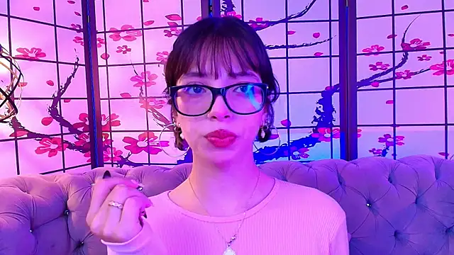 Snapshot of Sweet_1Angel chatting on October 4, 2025, 12:17 pm Sweet 1Angel online show from October 4, 2025, 12:17 pm