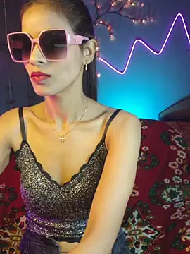 royeoy22 online show from March 23, 2026, 11:10 am