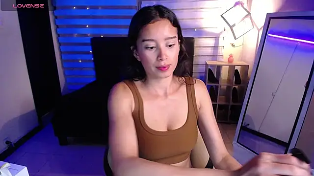 Snapshot of _Mia_Evans_1 chatting on October 28, 2025, 7:35 pm  Mia Evans 1 online show from October 28, 2025, 7:35 pm