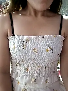 Snapshot of mymy06 chatting on October 31, 2025, 11:33 pm mymy06 online show from October 31, 2025, 11:33 pm