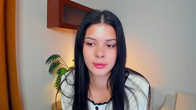 Snapshot of JoCauterucci chatting on October 2, 2025, 7:01 am JoCauterucci online show from October 2, 2025, 7:01 am