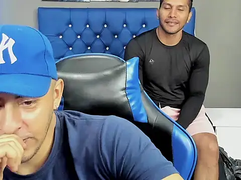 AngelAndChris online show from September 25, 2025, 12:22 pm