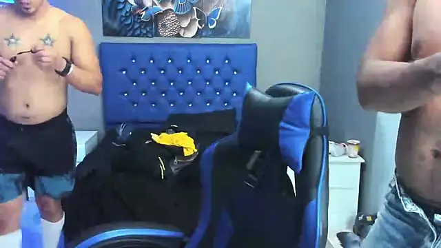 AngelAndChris online show from October 21, 2025, 12:37 pm