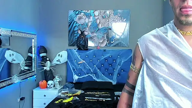 AngelAndChris online show from October 31, 2025, 12:46 pm