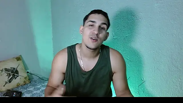 massimo vidal  online show from November 13, 2025, 3:54 am