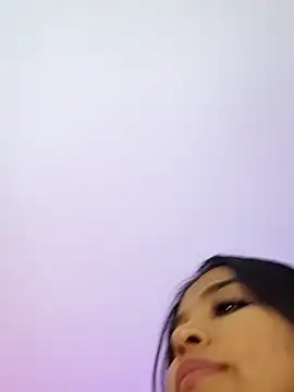 LuciaCollins  online show from October 4, 2025, 1:34 pm