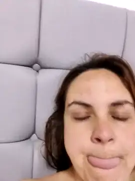 Snapshot of CARITOMIO chatting on February 24, 2026, 1:01 pm CARITOMIO online show from February 24, 2026, 1:01 pm