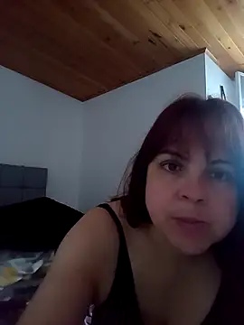 Snapshot of CARITOMIO chatting on October 16, 2025, 12:24 pm CARITOMIO online show from October 16, 2025, 12:24 pm