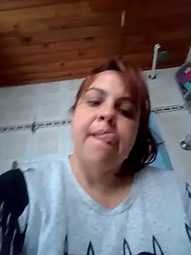 Snapshot of CARITOMIO chatting on December 17, 2025, 3:17 pm CARITOMIO online show from December 17, 2025, 3:17 pm