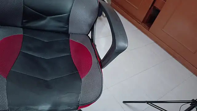 Emma visconti online show from September 26, 2025, 12:34 pm