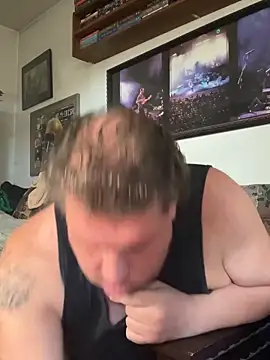 Stephanie1984 online show from November 28, 2025, 1:33 pm