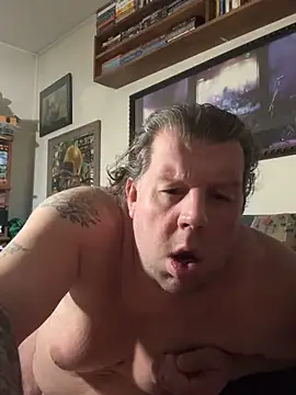 Stephanie1984 online show from December 15, 2025, 3:34 am