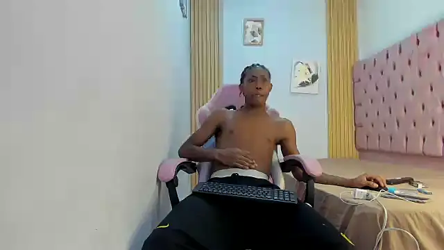 Jax Maliq online show from November 4, 2025, 2:59 am