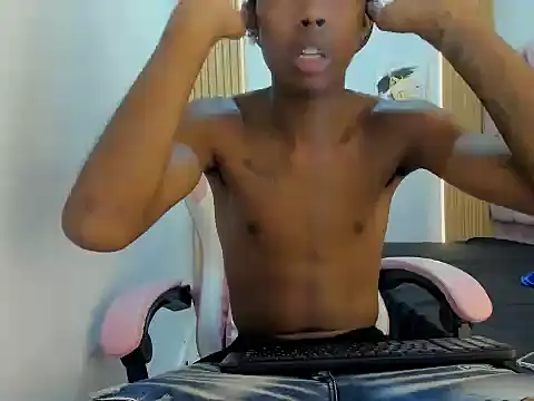 Snapshot of Jax_Maliq chatting on October 10, 2025, 1:39 am Jax Maliq online show from October 10, 2025, 1:39 am